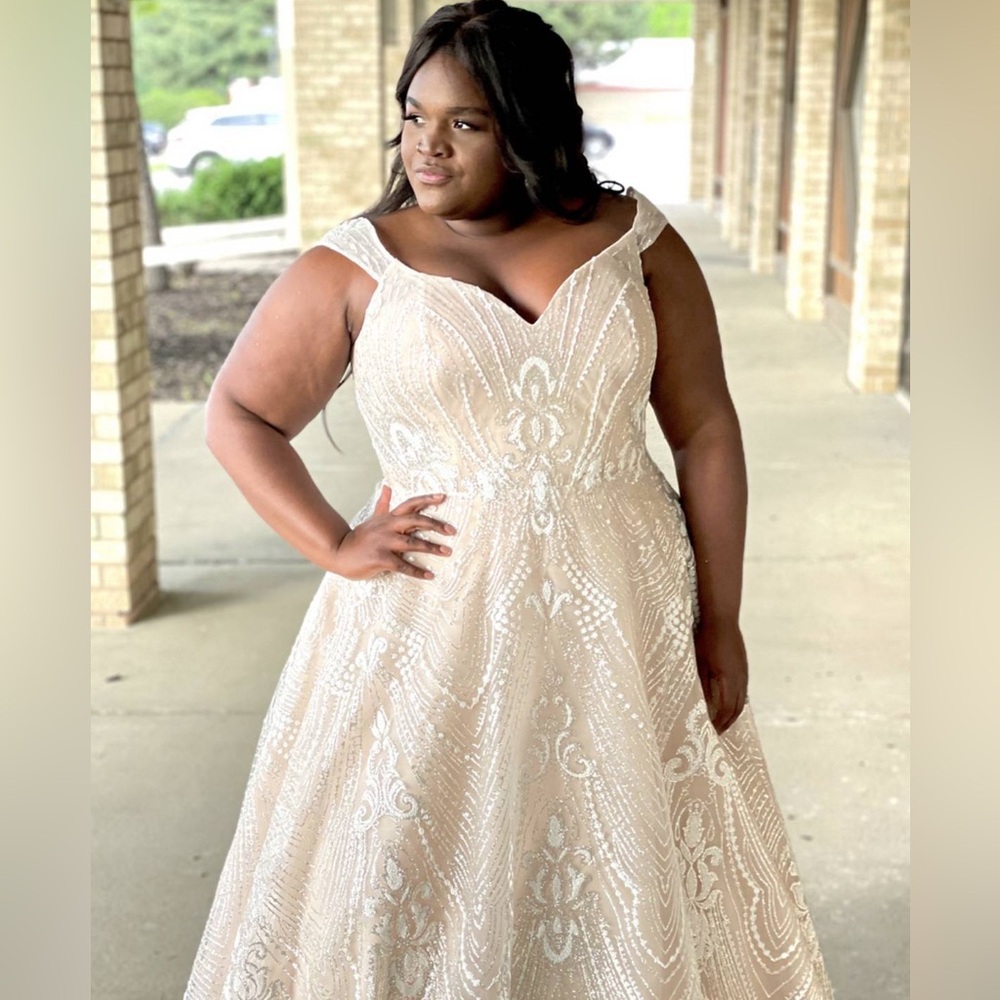 Stella York 7336 Wedding Dress